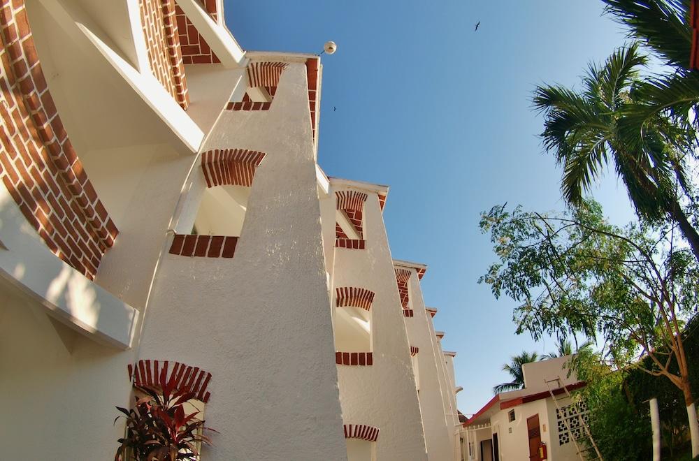 سان باتريسيو ميلاكي Hotel Club Nautico El Dorado المظهر الخارجي الصورة